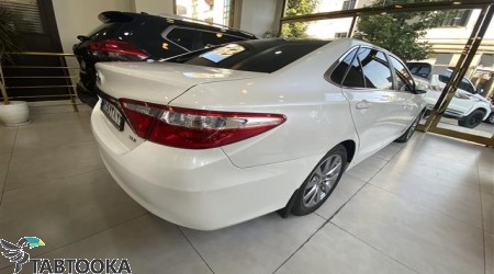 تویوتا کمری هیبرید‏ XLE | 2016