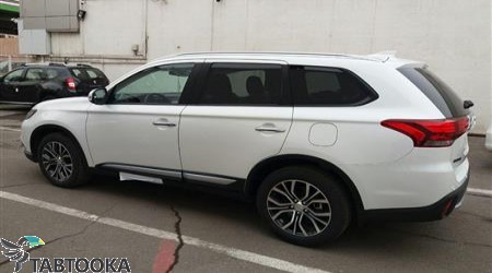 میتسوبیشی اوتلندر‏ تیپ 5 | 2018